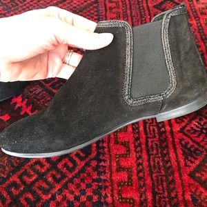 Slip on booties black suede